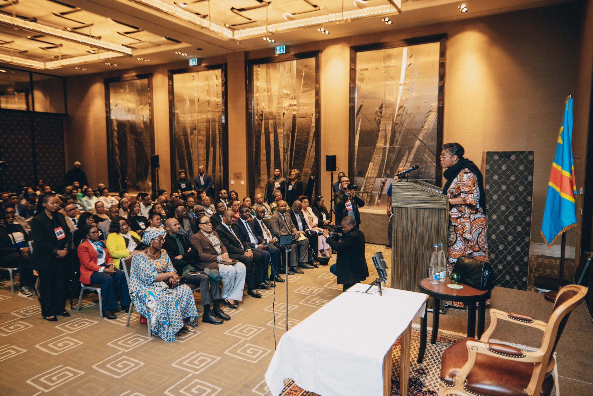 Judith Suminwa Tuluka appelle la diaspora congolaise à agir contre l'agression rwandaise lors de sa visite à Genève